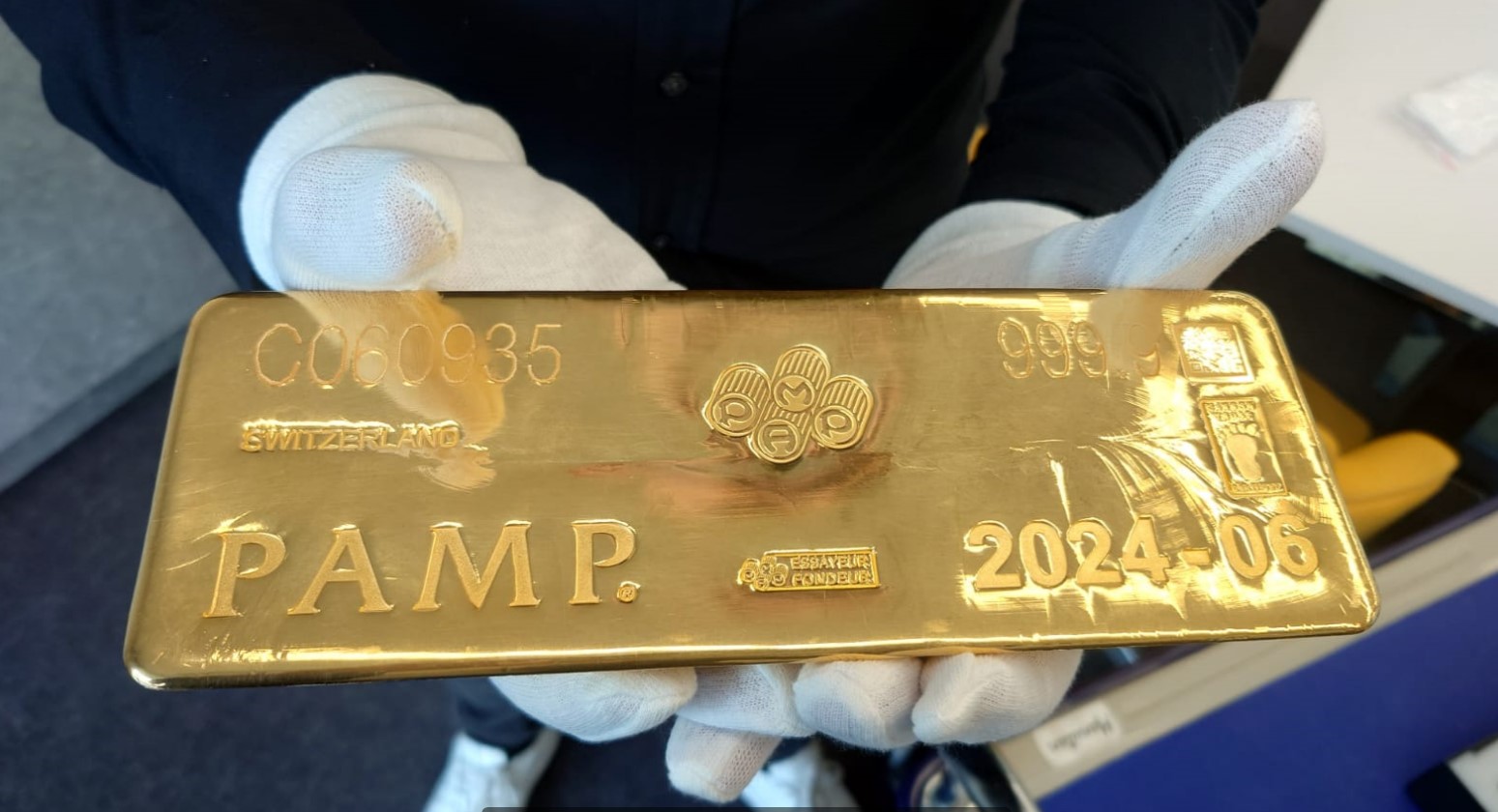 Bankovní investiční cihla